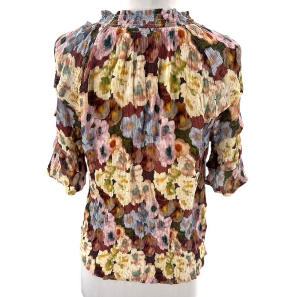 Rails Paris Painted Fall Floral V-Neck Blouse
Puff Sleeve Lace Tie V-neck Size S - Picture 6 of 10